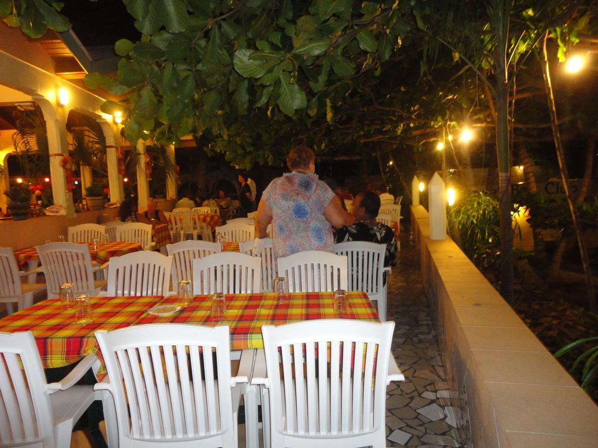 Sunset Bay Club All Inclusive Colihaut Εξωτερικό φωτογραφία